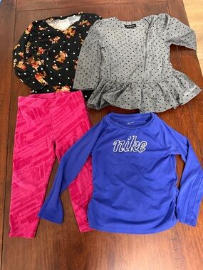 Bundle of Toddler Girls Clothes Size 3T